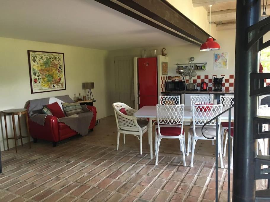 Gite Des Amis Domaine De Mas Caron Caromb Экстерьер фото